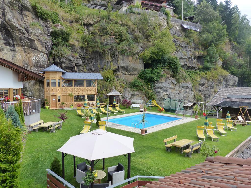 Hotel Stullerhof Stulles Bagian luar foto